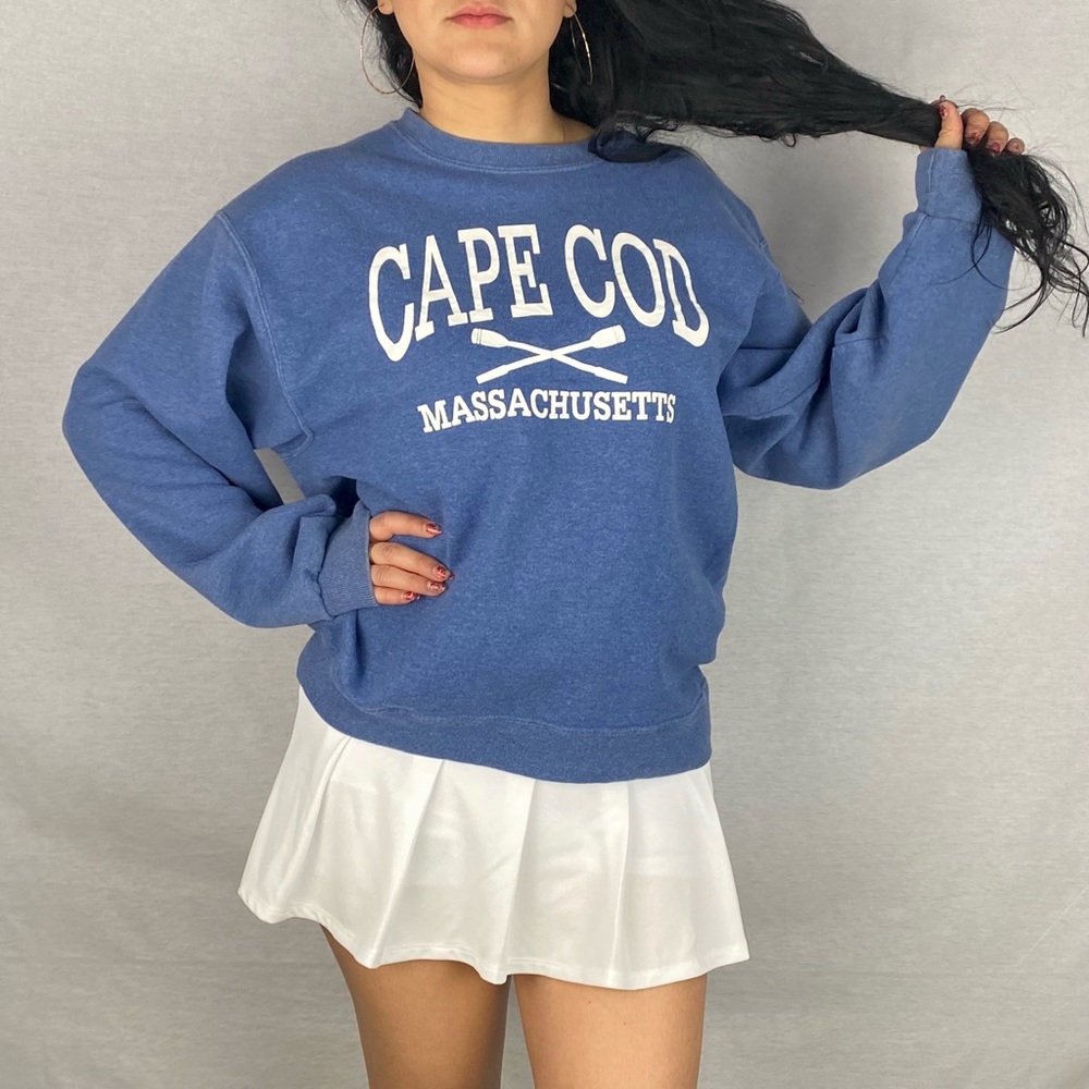 Blue Cape Cod crewneck sweatshirt. 💙